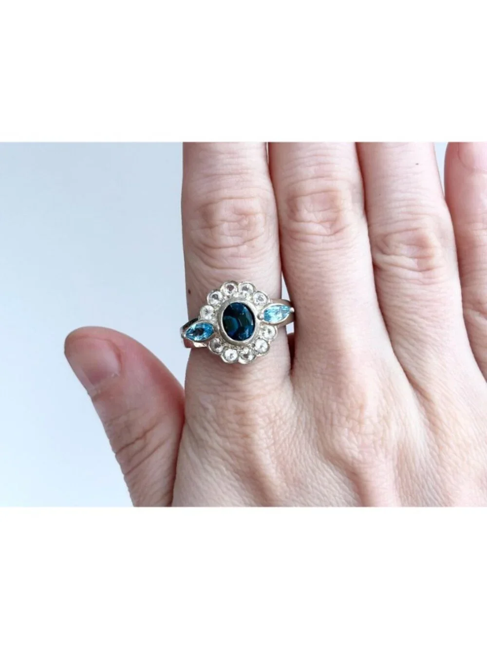 Clear & Blue Topaz Scalloped Gemstone Sterling Silver 925 Vintage Ring - sz 9